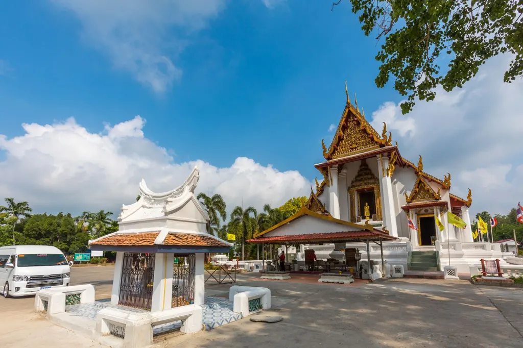 วัดหน้าพระเมรุราชิการาม
