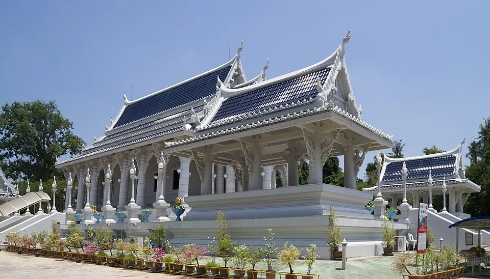 วัดแก้วโกรวาราม
