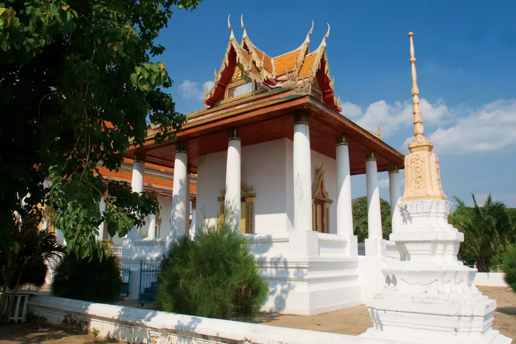 วัดวิเศษชัยชาญ