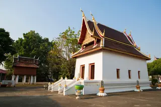 วัดใหญ่ท่าเสา