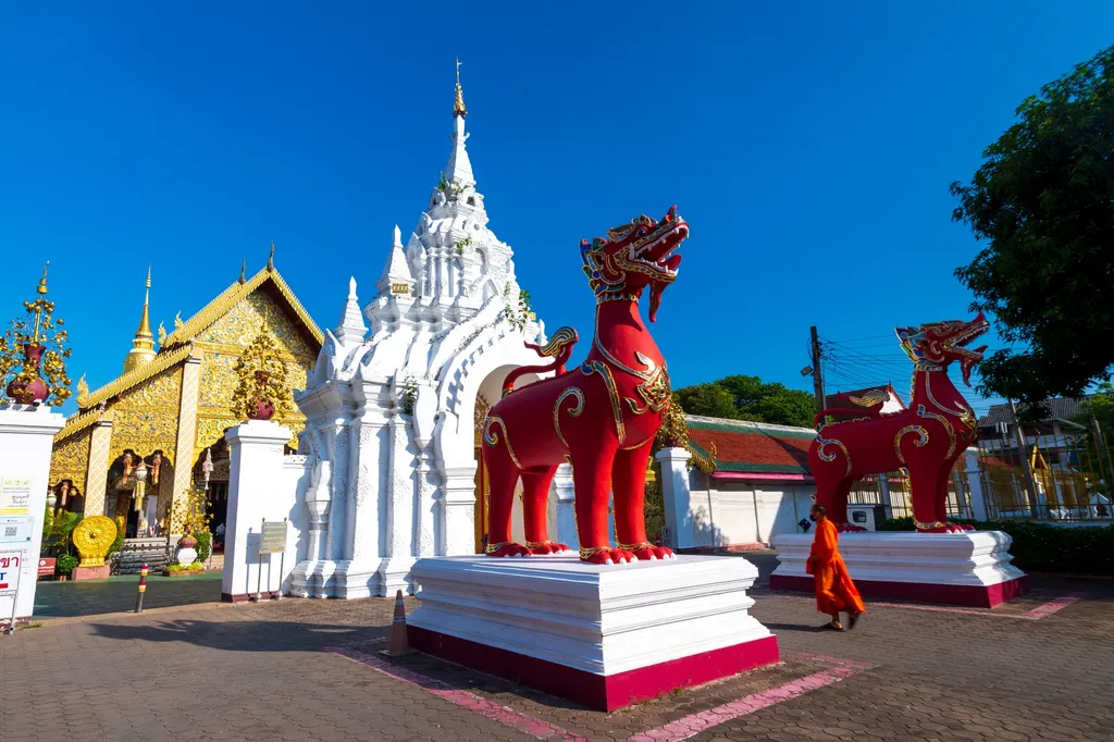 วัดพระธาตุหริภุญชัยวรมหาวิหาร
