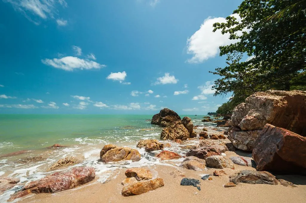 หาดหินงาม