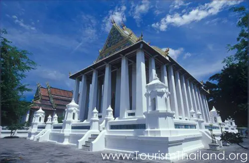 วัดเฉลิมพระเกียรติวรวิหาร