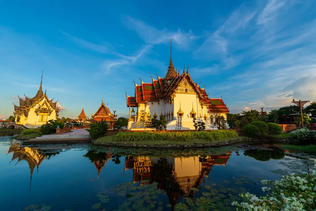 เมืองโบราณ