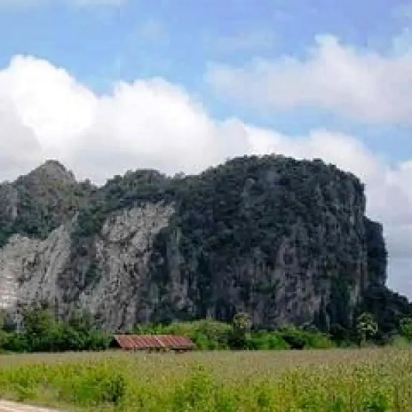 เขาผาแรด