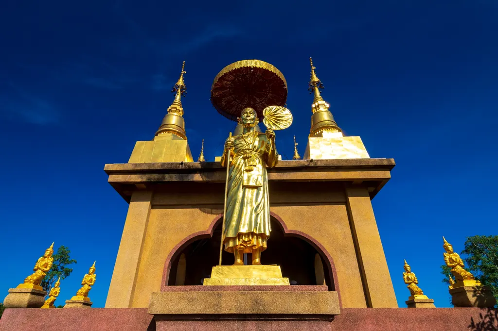 วัดพระพุทธบาทห้วยต้ม