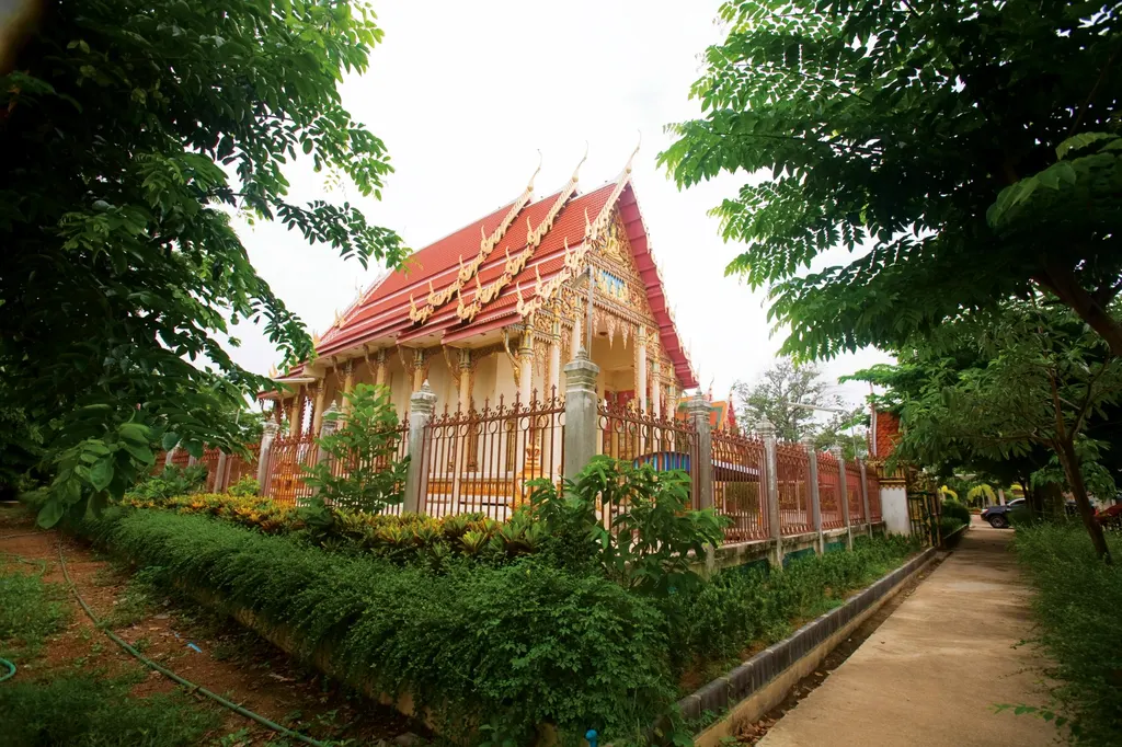 วัดสง่างาม