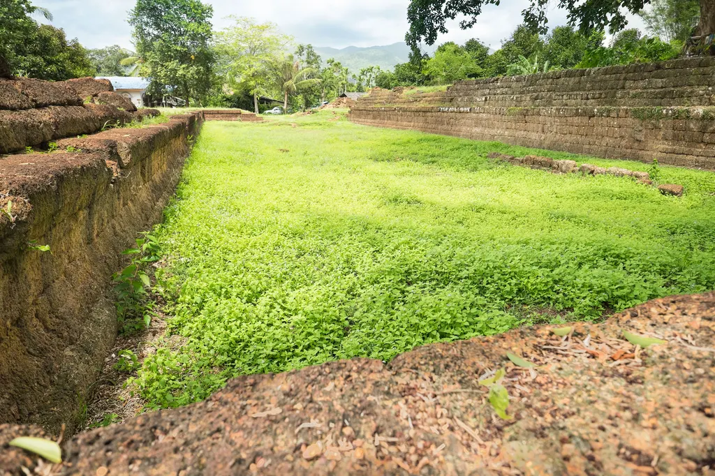 โบราณสถานเมืองเพนียด