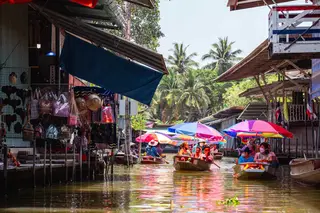 ตลาดน้ำดำเนินสะดวก