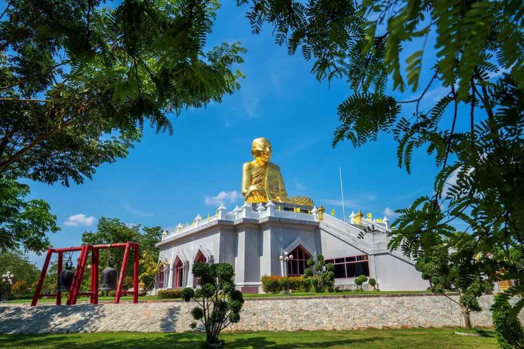 วัดละหารไร่
