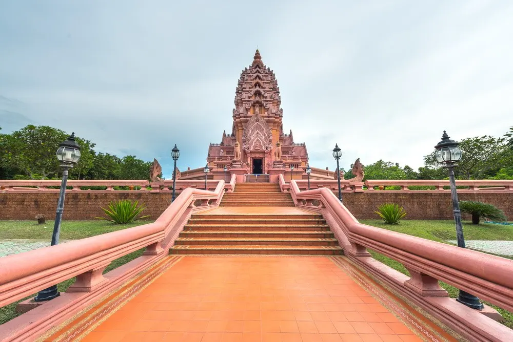พระบรมธาตุเจดีย์ศรีสุวจนคุณานุสรณ์