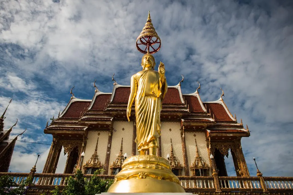 วัดบ้านไร่