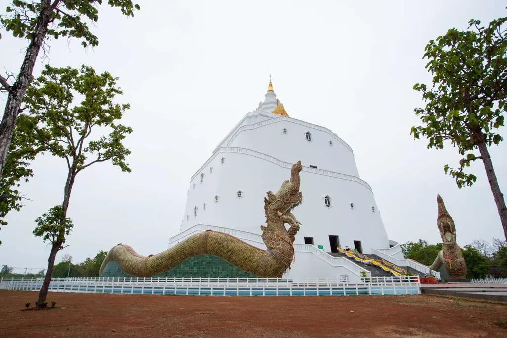 พระมหาธาตุเจดีย์โฆสปัญโญศรีพนม