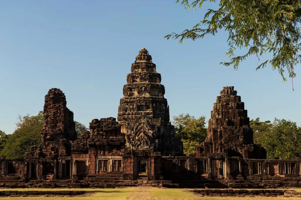 phimai-historical-park-nakhon-ratchasima