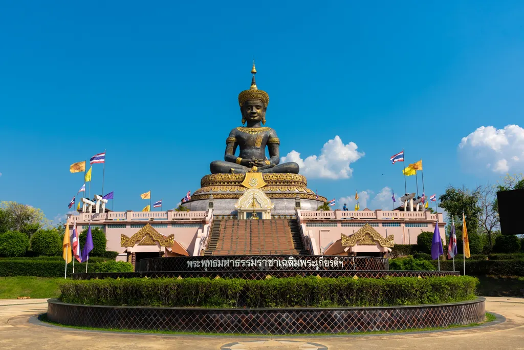 พุทธอุทยานเพชบุระ