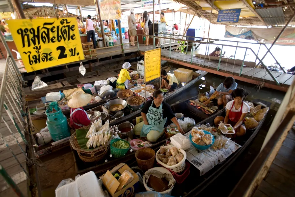 ตลาดน้ำวัดลำพญา