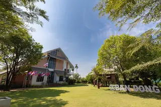 พิพิธภัณฑ์บ้านดงโฮจิมินห์