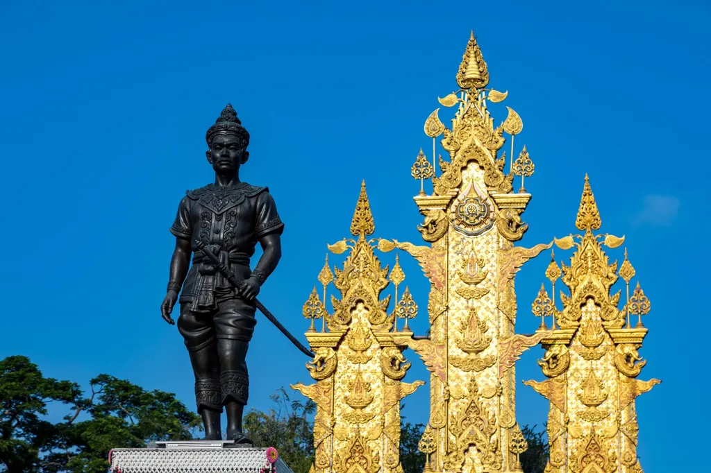 อนุสาวรีย์พ่อขุนเม็งรายมหาราช