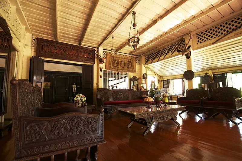 บ้านเสานัก