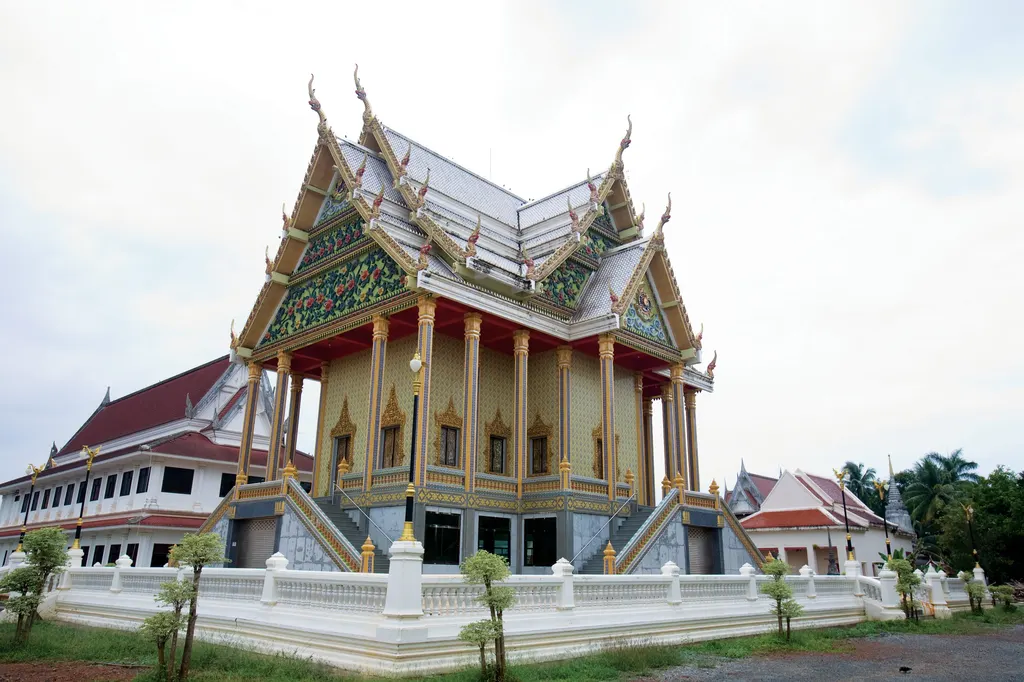 วัดไผ่ล้อม