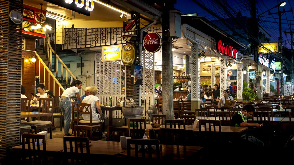 ตลาดโต้รุ่งหัวหิน