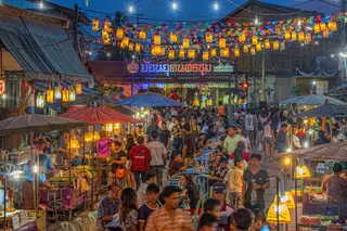 ตลาดย้อนยุคนครชุม