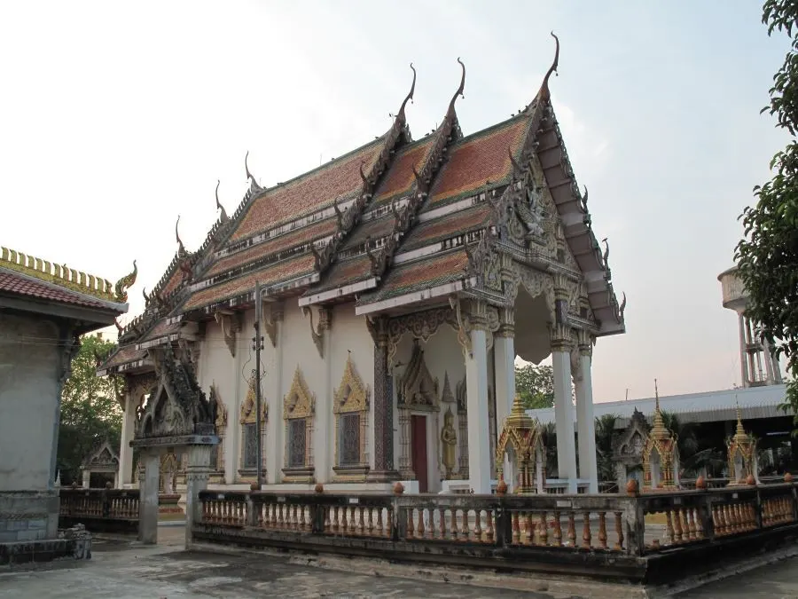 วัดราชปักษี (นก)